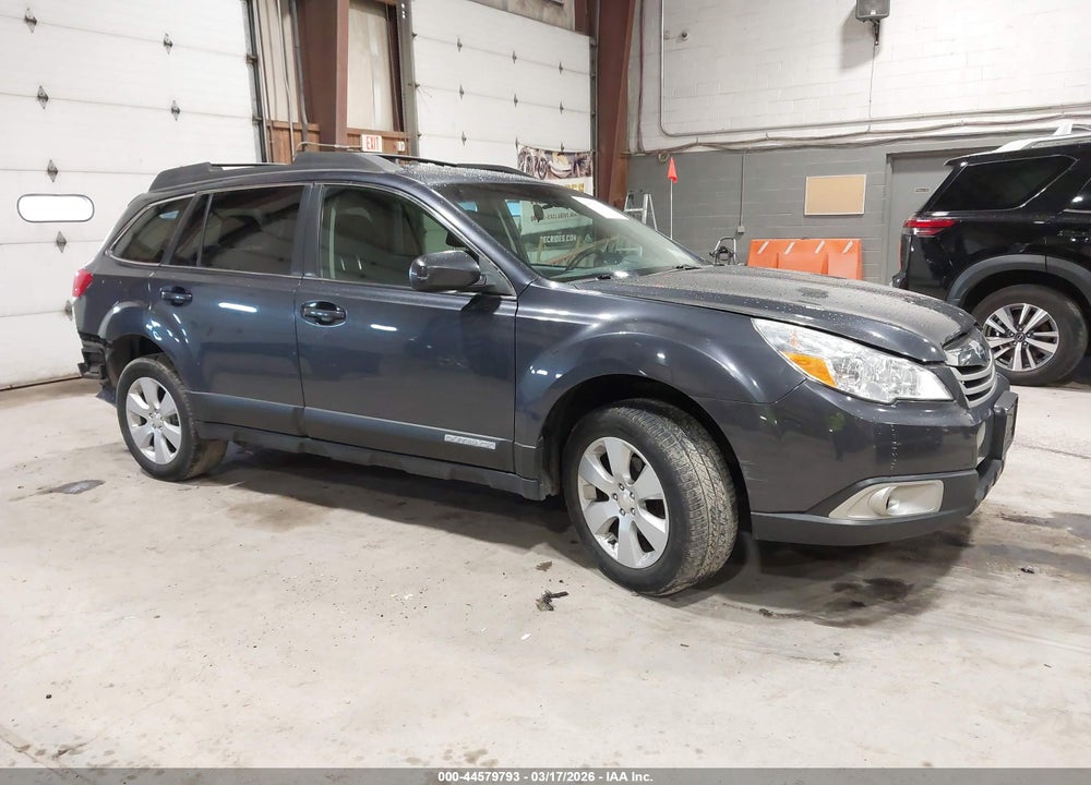 2011 SUBARU OUTBACK 2.5I PREMIUM VIN: 4S4BRBCC3B3435589