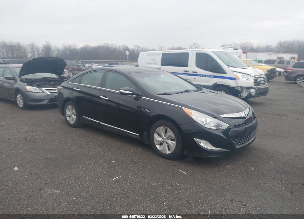 2014 HYUNDAI SONATA HYBRID VIN: KMHEC4A45EA109671