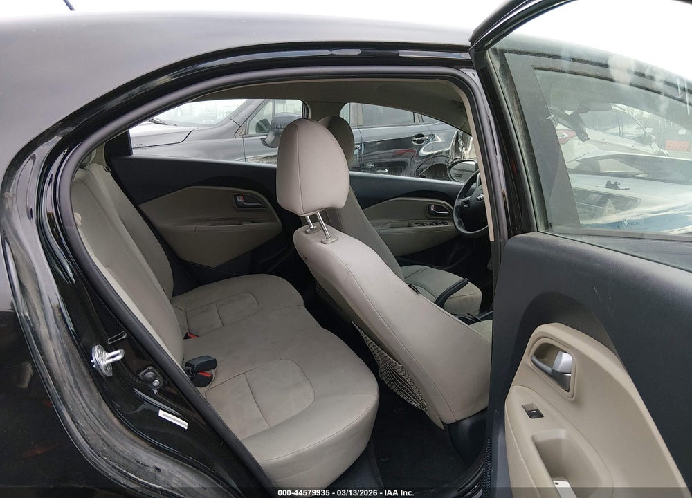 2015 KIA RIO LX VIN: KNADM5A39F6442175