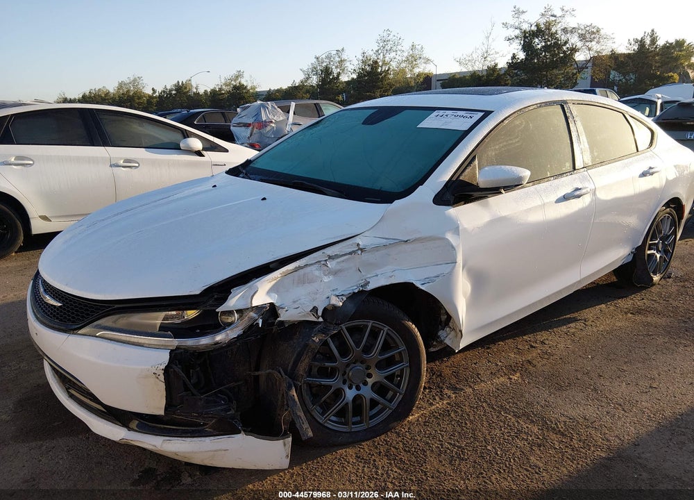 2016 CHRYSLER 200 S VIN: 1C3CCCBG5GN111273