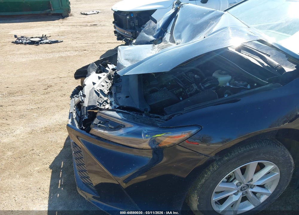2025 TOYOTA CAMRY LE VIN: 4T1DAACK7SU597141