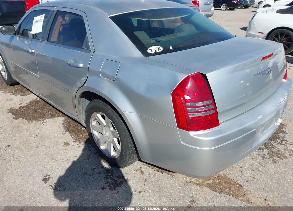 2008 CHRYSLER 300 LX VIN: 2C3KA43R78H191340