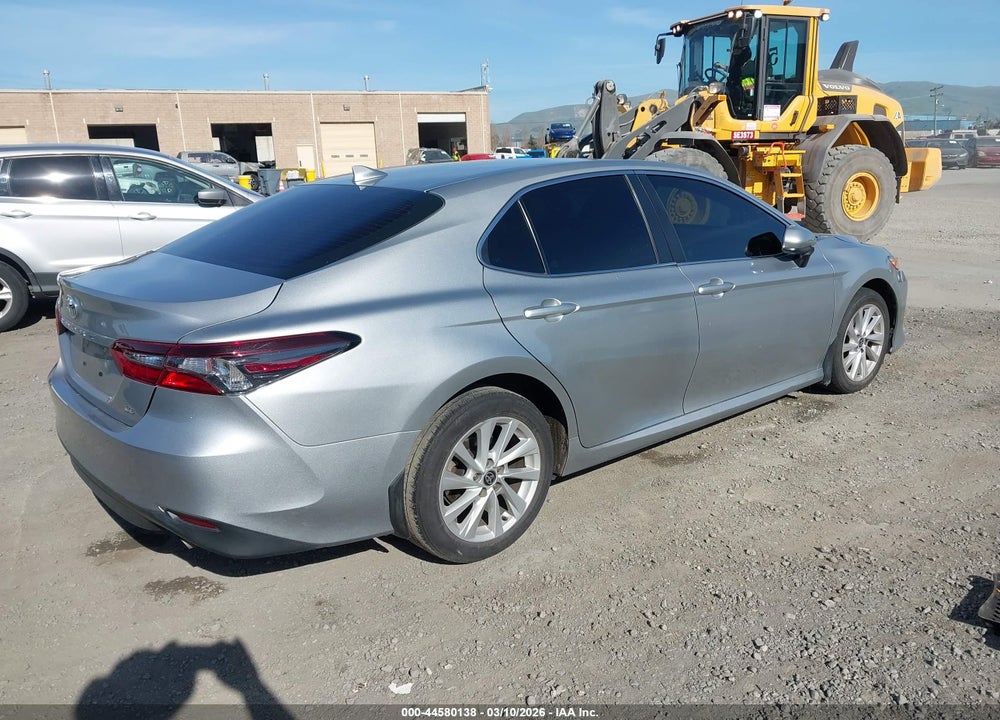 2021 TOYOTA CAMRY LE VIN: 4T1C11AKXMU468666
