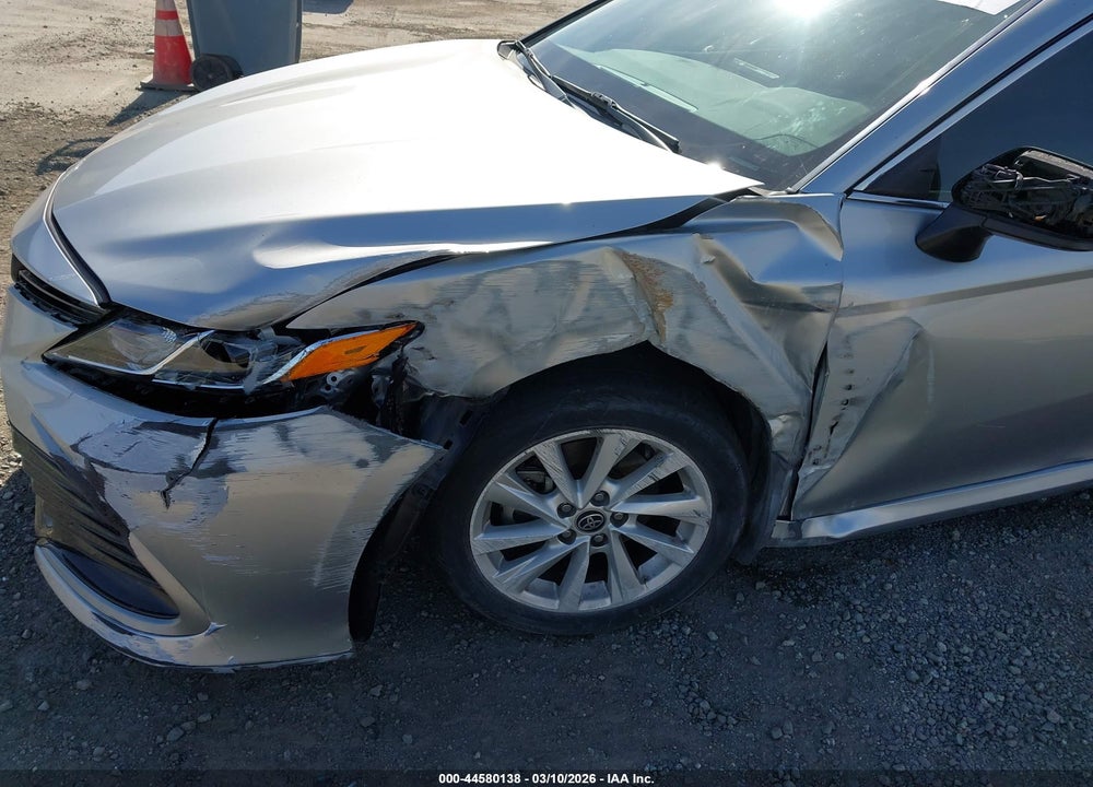 2021 TOYOTA CAMRY LE VIN: 4T1C11AKXMU468666