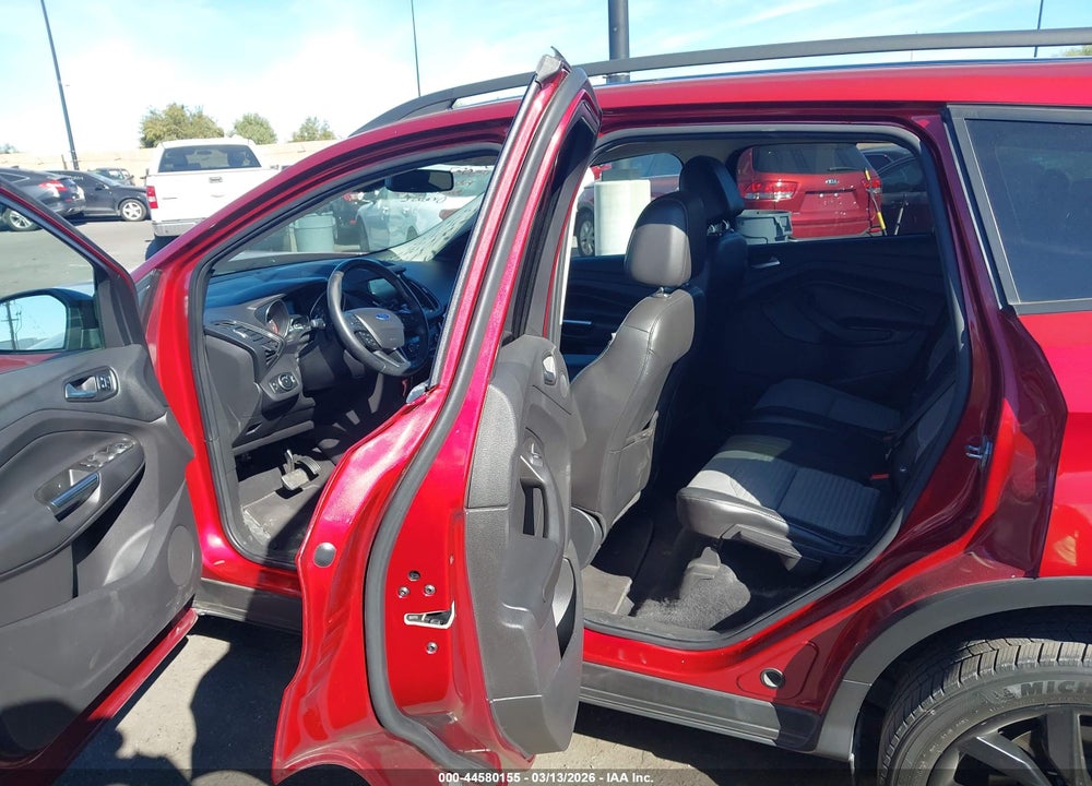 2017 FORD ESCAPE TITANIUM VIN: 1FMCU0J91HUB44591