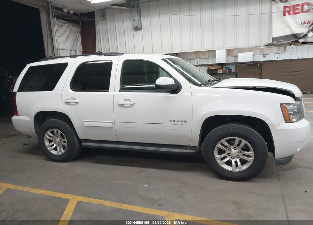 2013 CHEVROLET TAHOE LS VIN: 1GNSCAE04DR318999