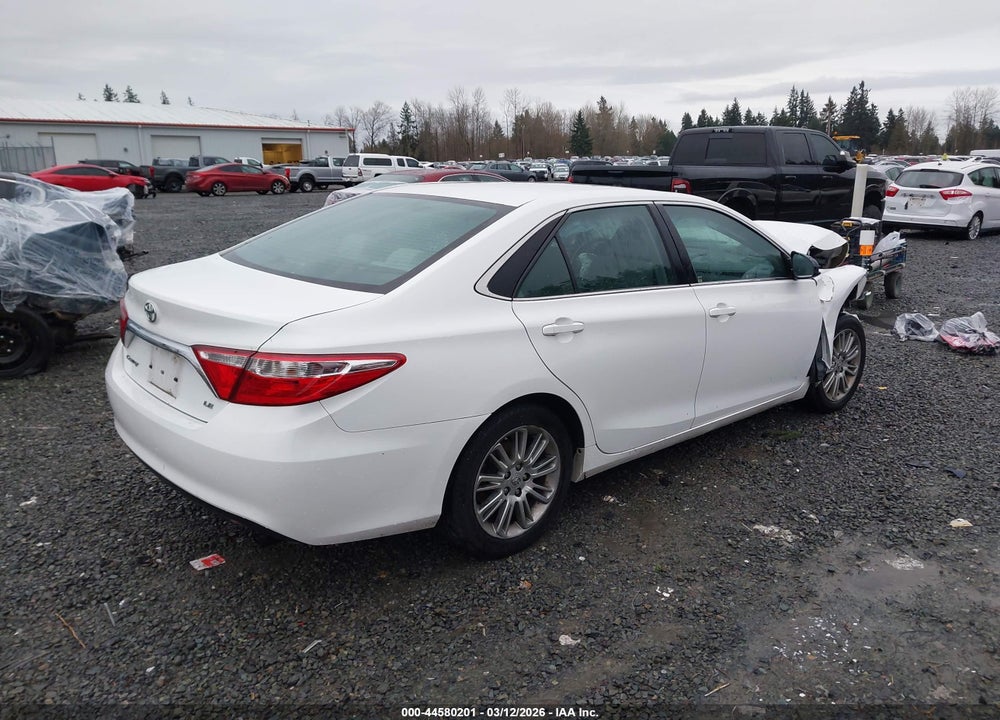2015 TOYOTA CAMRY LE VIN: 4T4BF1FK0FR447923