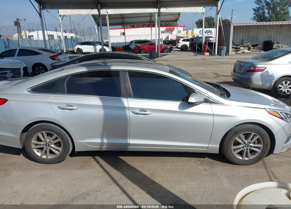 2015 HYUNDAI SONATA SE VIN: 5NPE24AF7FH153349