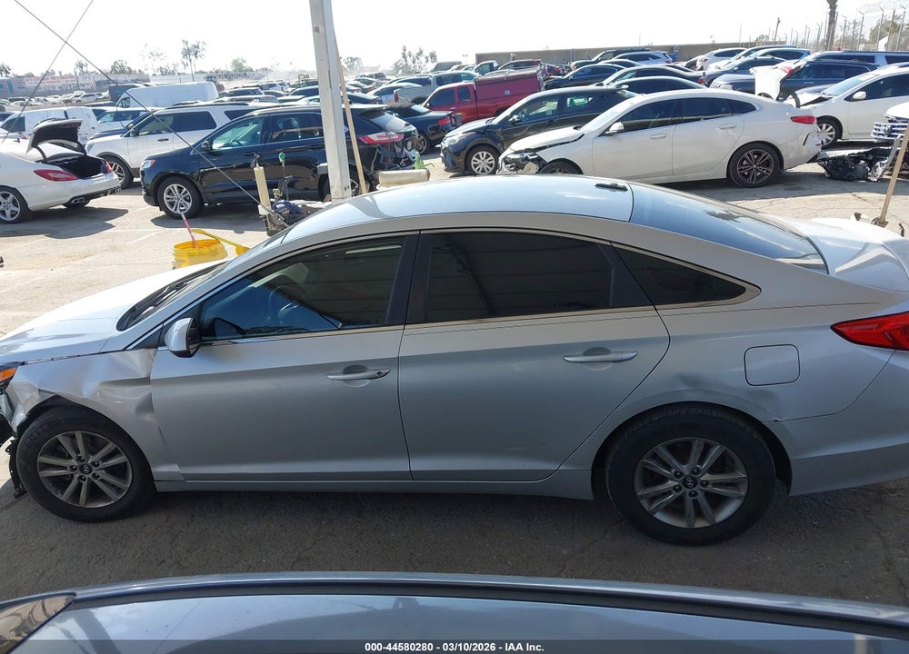 2015 HYUNDAI SONATA SE VIN: 5NPE24AF7FH153349