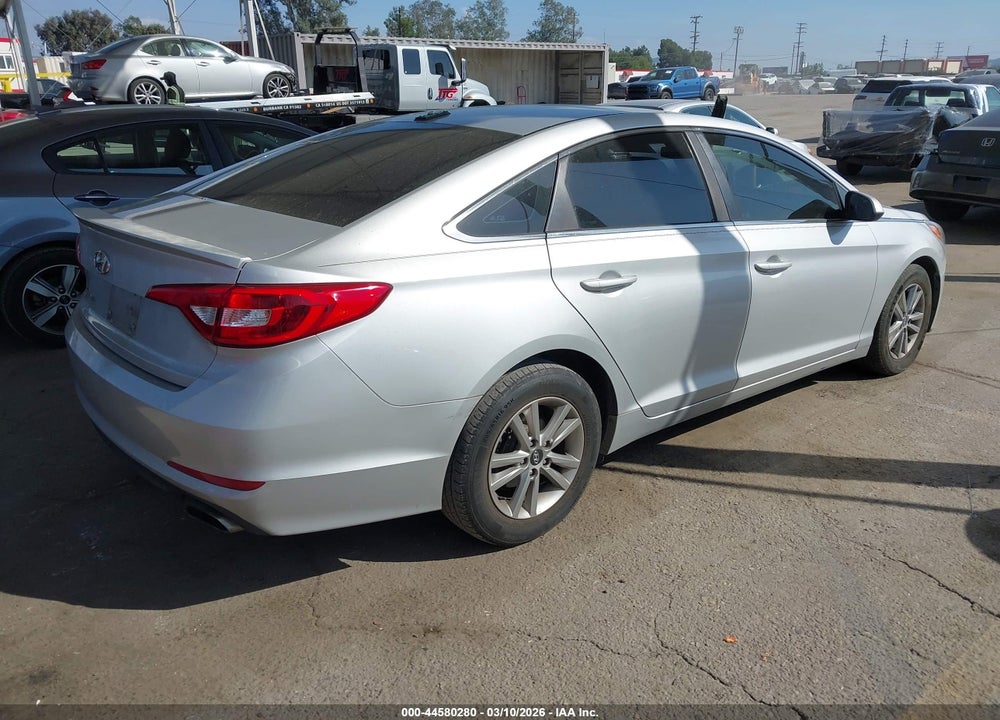 2015 HYUNDAI SONATA SE VIN: 5NPE24AF7FH153349