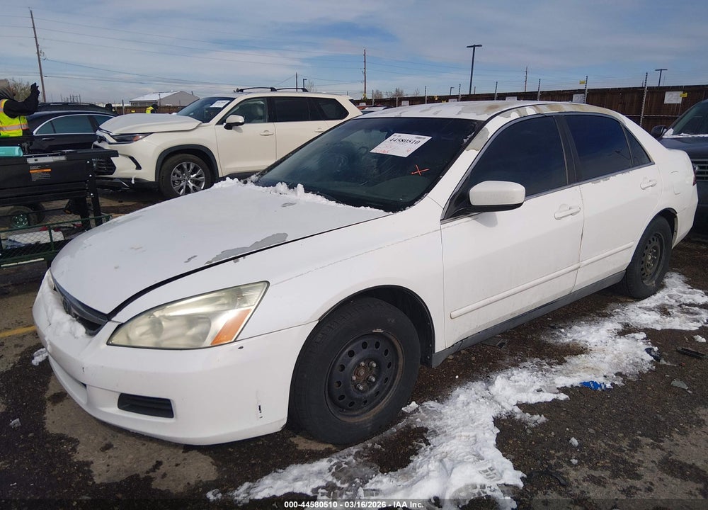 2007 HONDA ACCORD 2.4 LX VIN: 3HGCM56447G704329