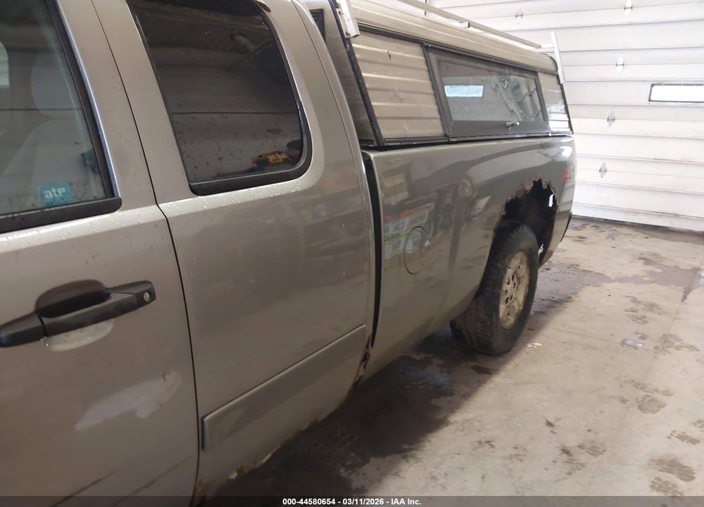 2008 CHEVROLET SILVERADO 1500 LT1 VIN: 1GCEK19J88E107104