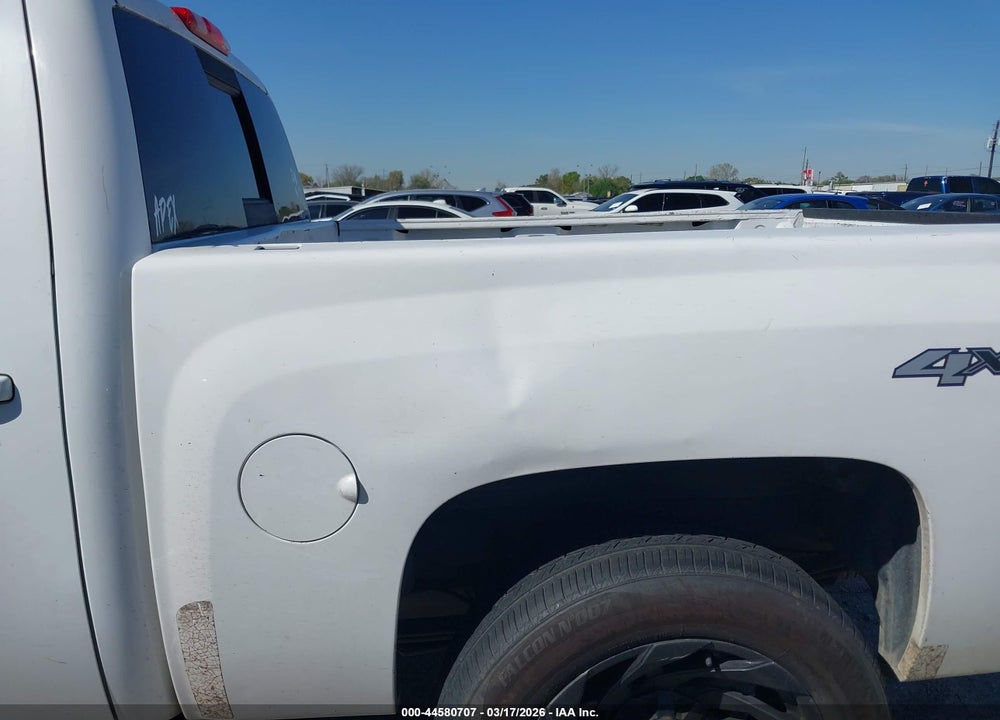 2011 CHEVROLET SILVERADO 1500 LTZ VIN: 3GCPKTE33BG372802