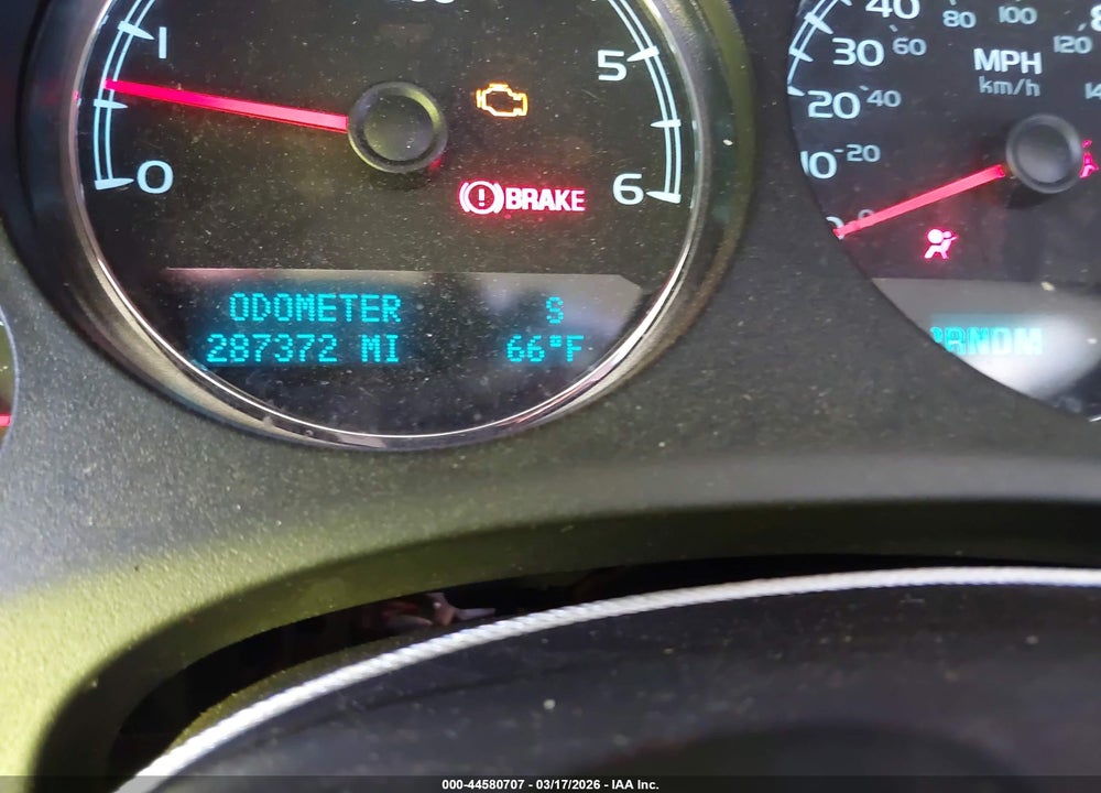 2011 CHEVROLET SILVERADO 1500 LTZ VIN: 3GCPKTE33BG372802