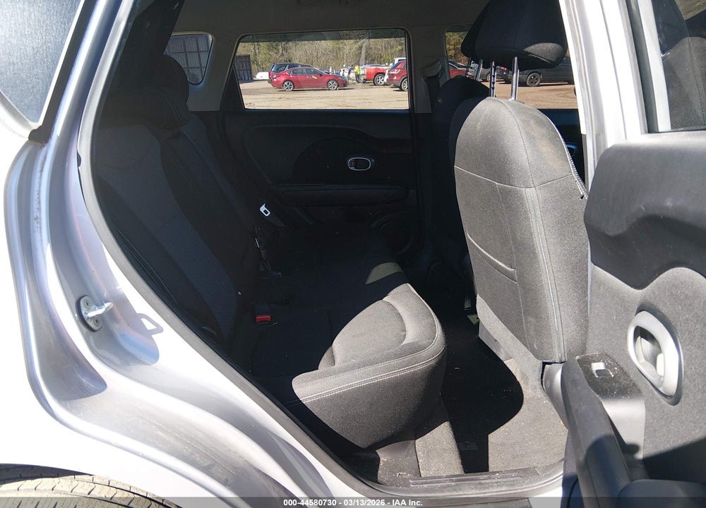 2017 KIA SOUL + VIN: KNDJP3A53H7428840
