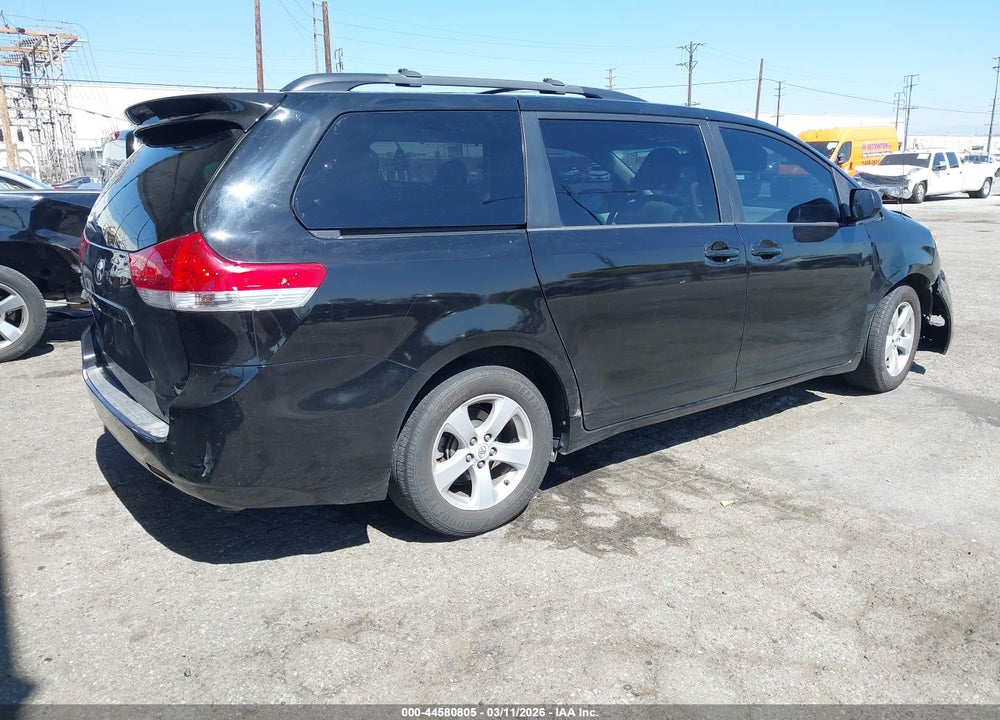 2011 TOYOTA SIENNA LE V6 VIN: 5TDKK3DC7BS025244