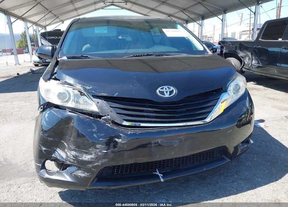 2011 TOYOTA SIENNA LE V6 VIN: 5TDKK3DC7BS025244