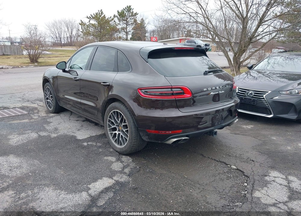 2018 PORSCHE MACAN TURBO VIN: WP1AF2A59JLB70123