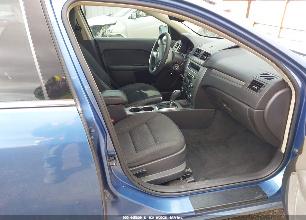 2010 FORD FUSION SE VIN: 3FAHP0HA9AR283033