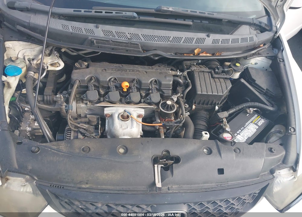 2010 HONDA CIVIC LX VIN: 2HGFG1B60AH526687
