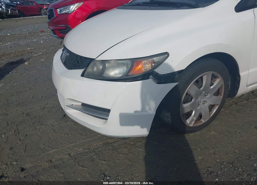 2010 HONDA CIVIC LX VIN: 2HGFG1B60AH526687