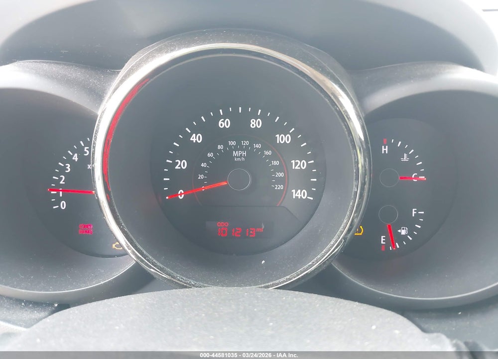 2010 KIA SOUL + VIN: KNDJT2A23A7128085