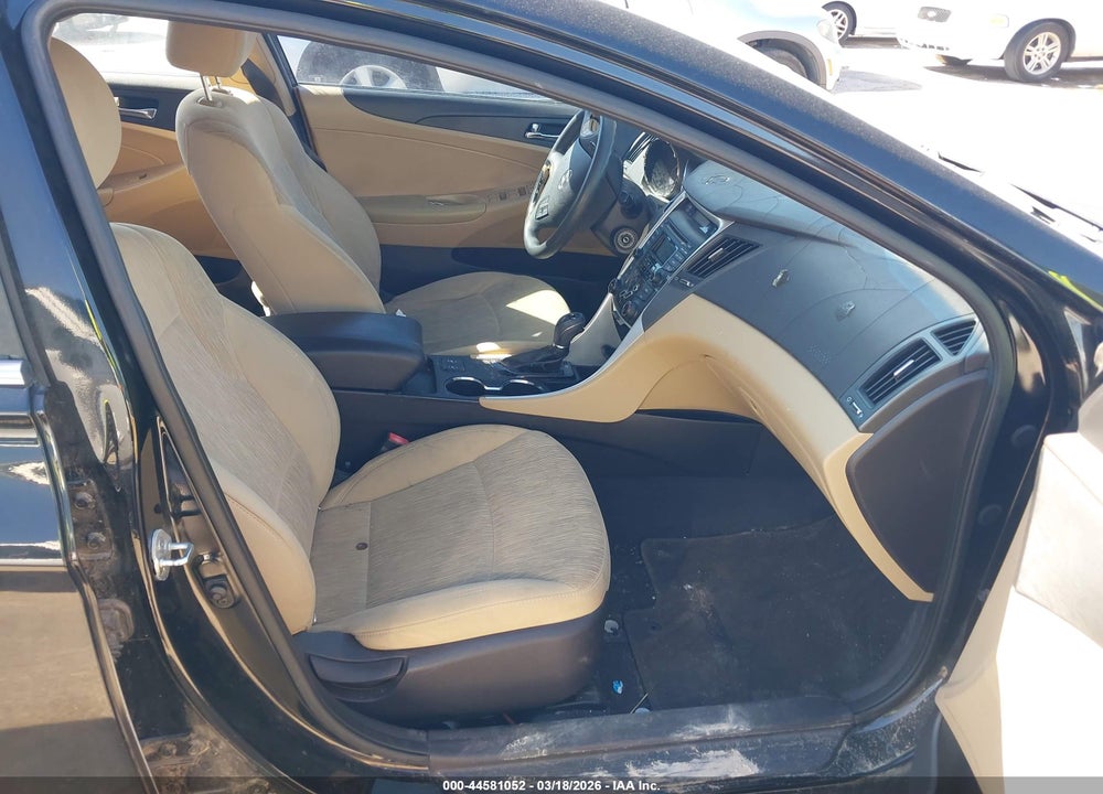 2013 HYUNDAI SONATA GLS VIN: 5NPEB4AC2DH554925