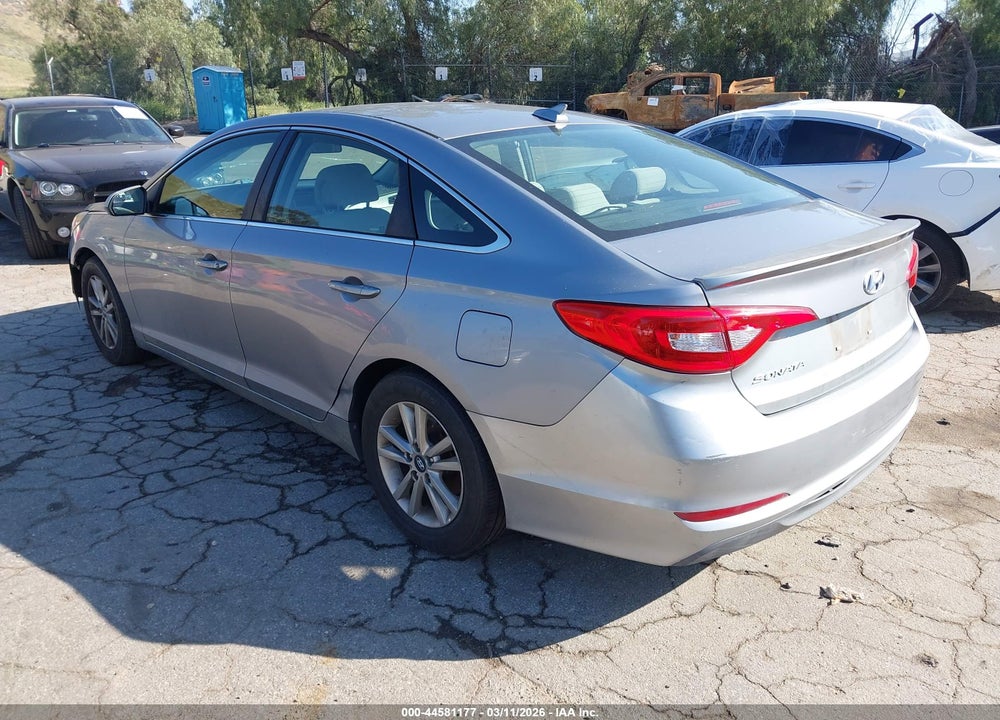 2016 HYUNDAI SONATA VIN: 5NPE24AF3GH395699