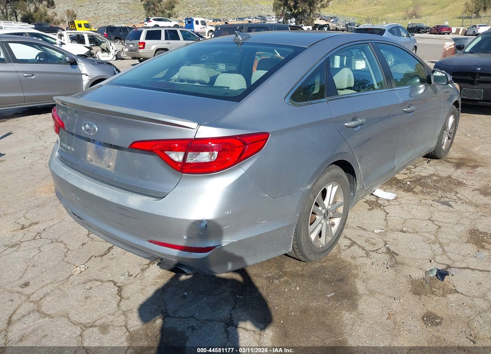 2016 HYUNDAI SONATA VIN: 5NPE24AF3GH395699