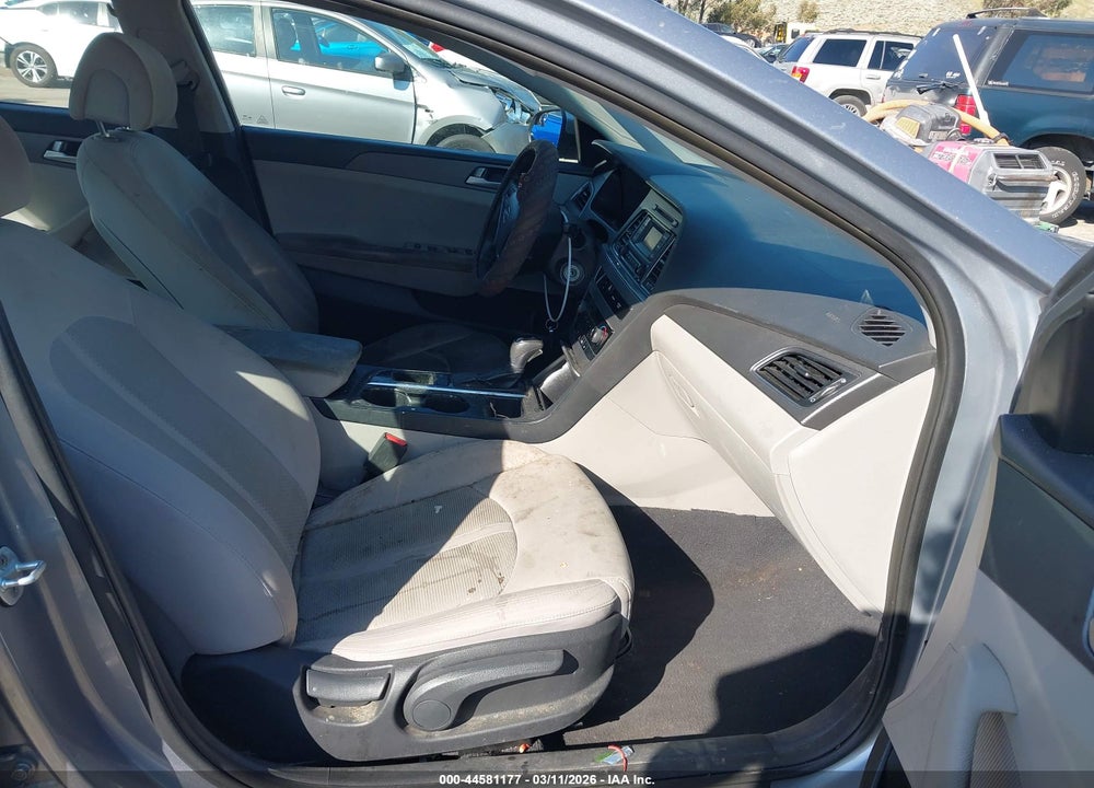 2016 HYUNDAI SONATA VIN: 5NPE24AF3GH395699