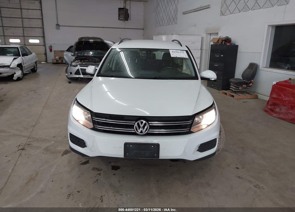 2016 VOLKSWAGEN TIGUAN S VIN: WVGAV7AX3GW602954