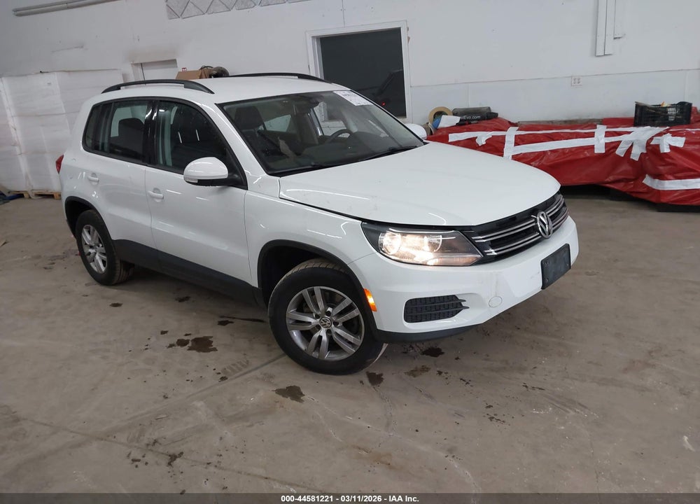 2016 VOLKSWAGEN TIGUAN S VIN: WVGAV7AX3GW602954