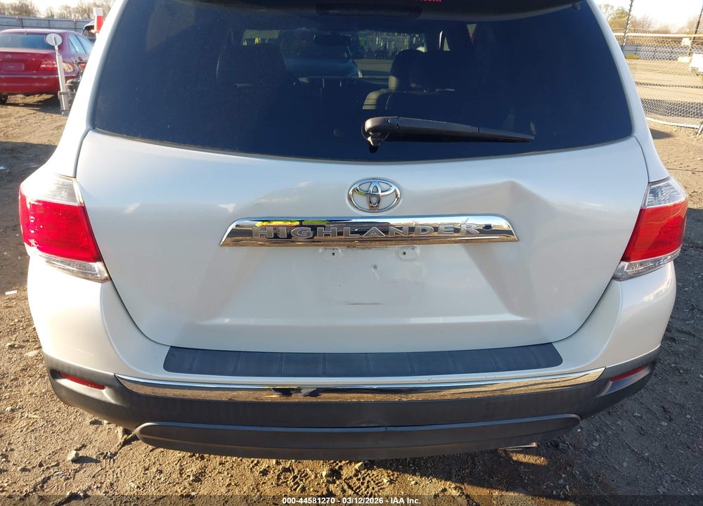 2013 TOYOTA HIGHLANDER LIMITED V6 VIN: 5TDYK3EH8DS110469