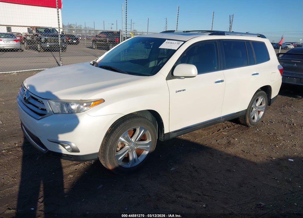 2013 TOYOTA HIGHLANDER LIMITED V6 VIN: 5TDYK3EH8DS110469