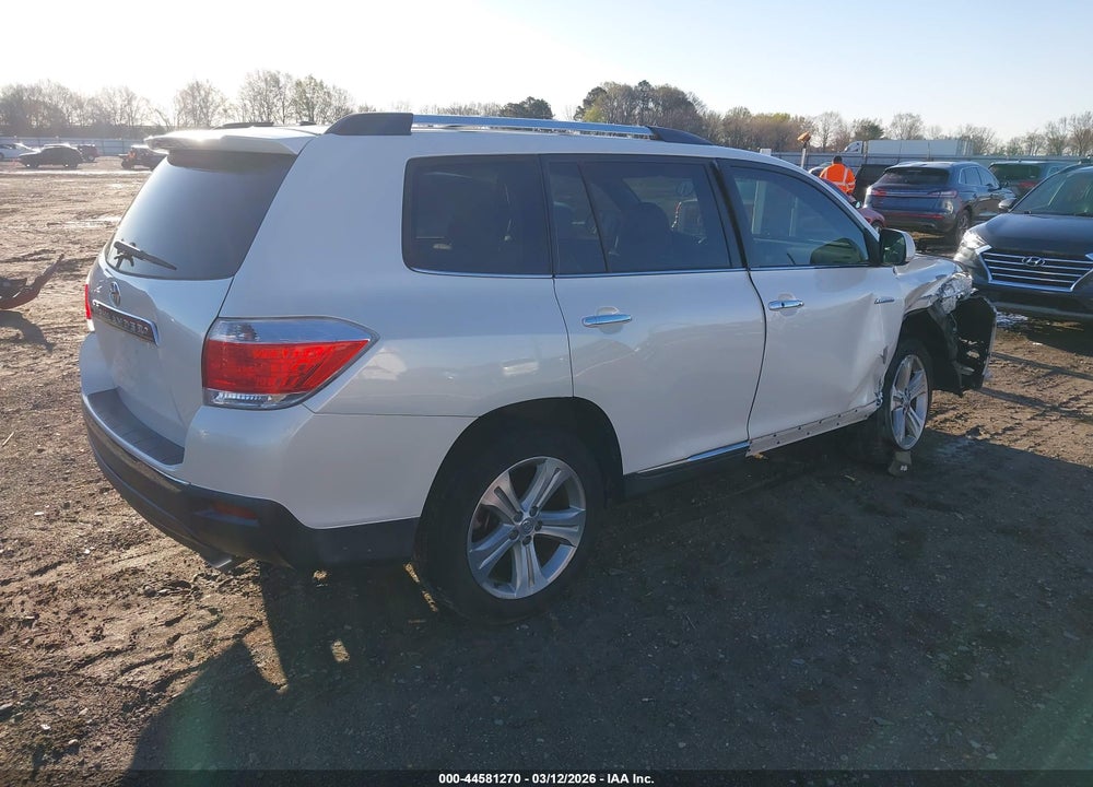 2013 TOYOTA HIGHLANDER LIMITED V6 VIN: 5TDYK3EH8DS110469