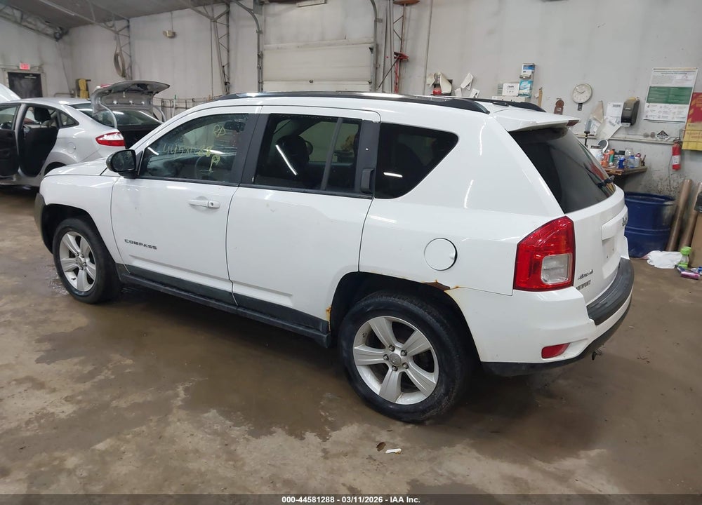 2011 JEEP COMPASS VIN: 1J4NF1FB2BD188660