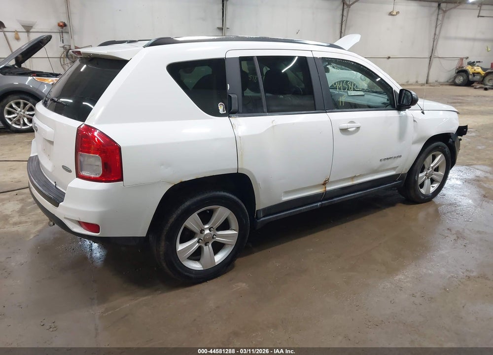 2011 JEEP COMPASS VIN: 1J4NF1FB2BD188660