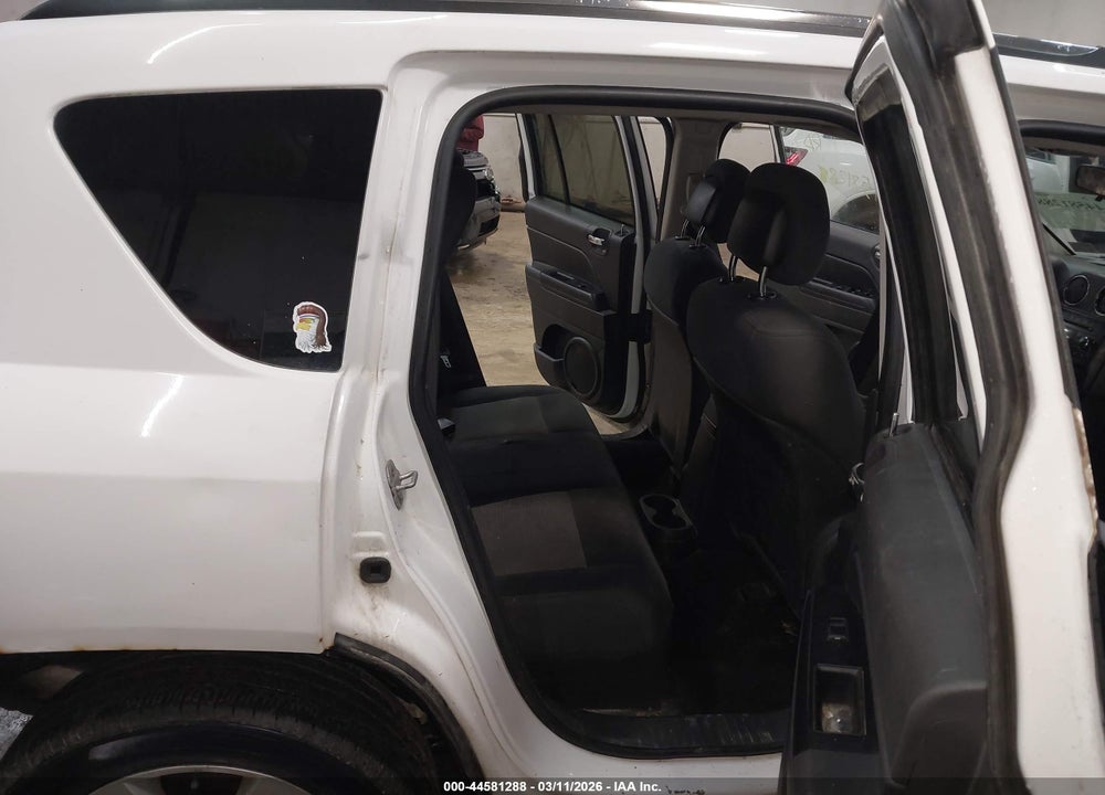 2011 JEEP COMPASS VIN: 1J4NF1FB2BD188660