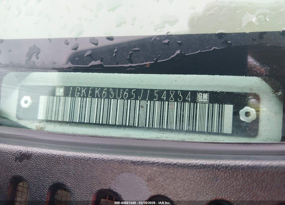 2005 GMC YUKON DENALI VIN: 1GKEK63U65J154834