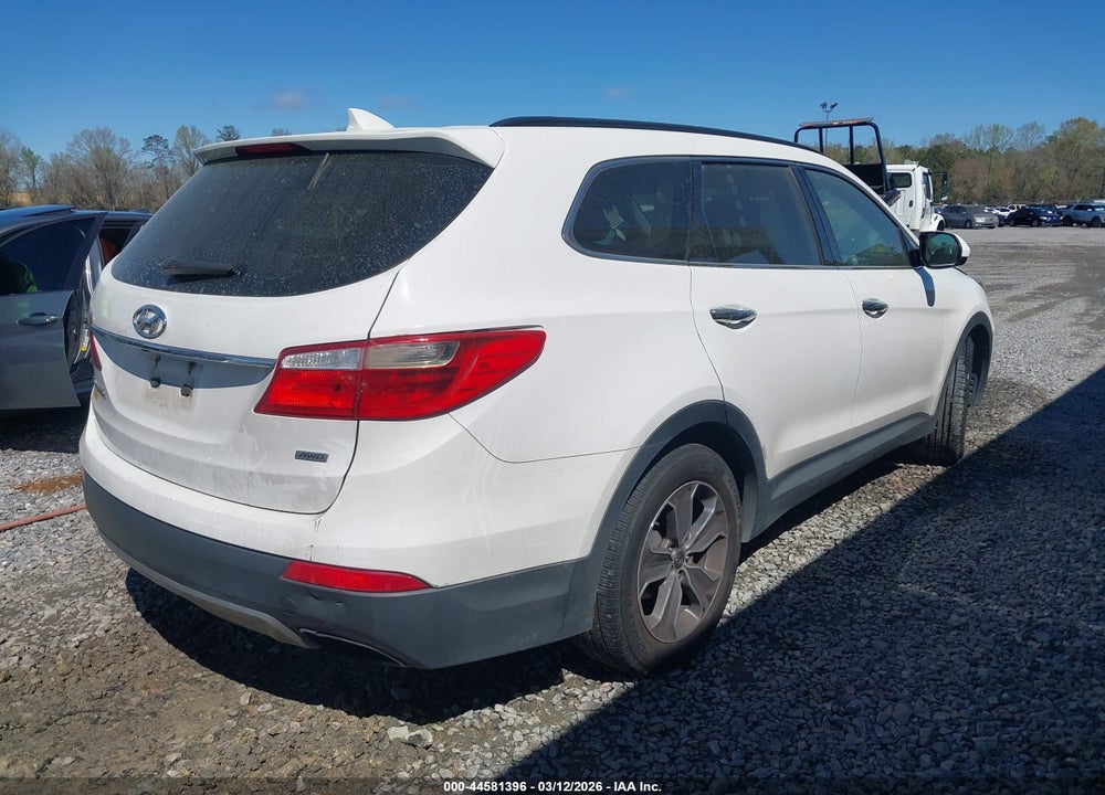 2016 HYUNDAI SANTA FE SE VIN: KM8SMDHF8GU137473