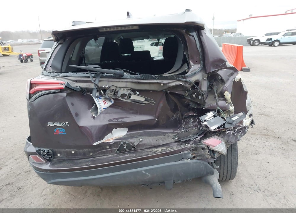 2016 TOYOTA RAV4 LE VIN: 2T3ZFREV1GW243305