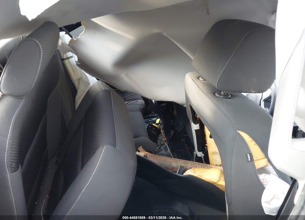 2014 CHEVROLET SILVERADO 1500 2LT VIN: 1GCVKREC1EZ238448