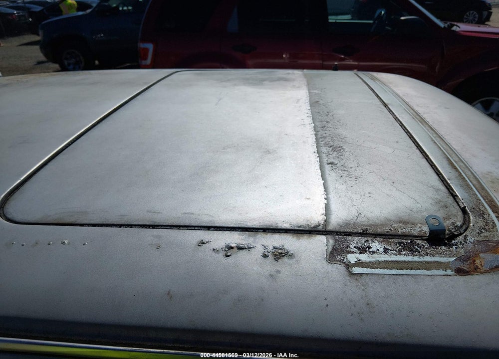 1982 BMW 320 I VIN: WBAAG3305C8052403