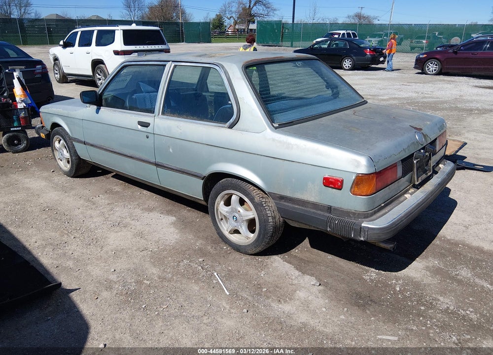 1982 BMW 320 I VIN: WBAAG3305C8052403
