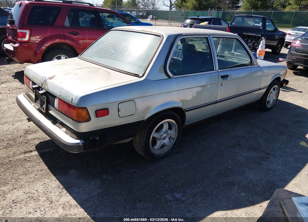 1982 BMW 320 I VIN: WBAAG3305C8052403
