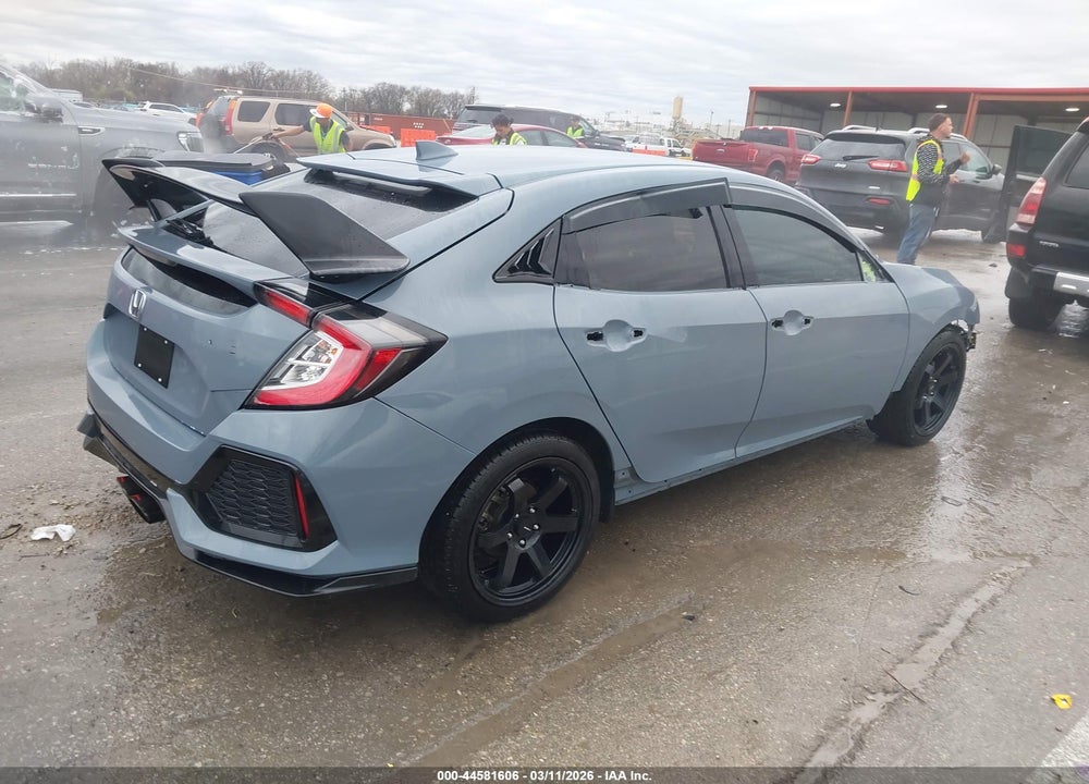 2017 HONDA CIVIC HATCHBACK SPORT VIN: SHHFK7H47HU228688