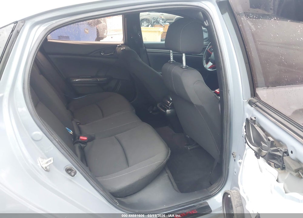 2017 HONDA CIVIC HATCHBACK SPORT VIN: SHHFK7H47HU228688