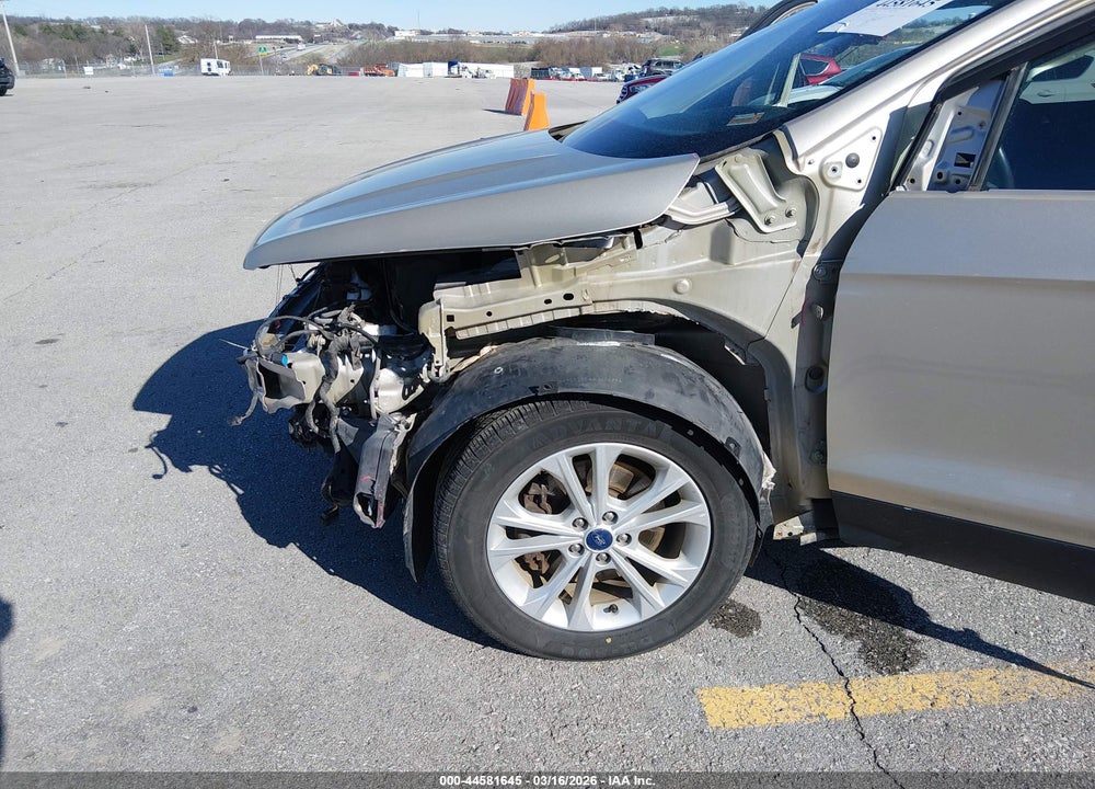 2017 FORD ESCAPE SE VIN: 1FMCU9GD4HUA23019