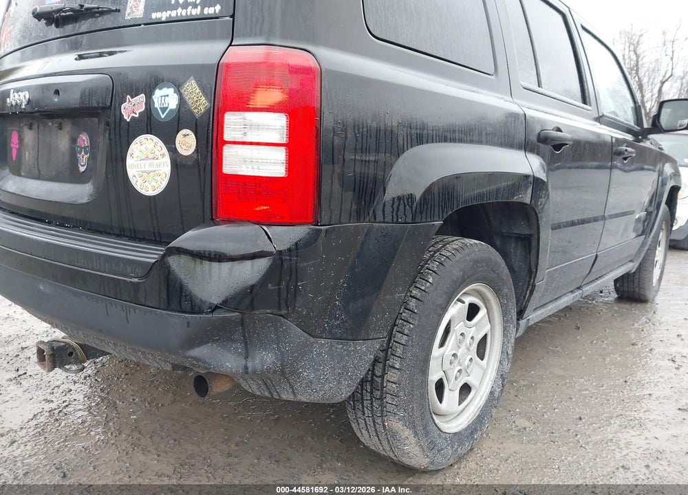 2016 JEEP PATRIOT SPORT VIN: 1C4NJRBB3GD627140