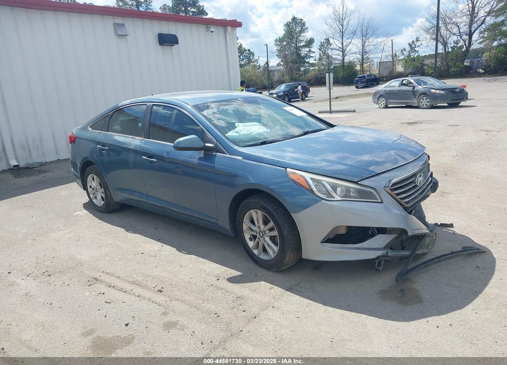 2015 HYUNDAI SONATA VIN: 5NPE24AF9FH147164